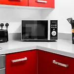 2-Br City Center With Parking By Azura Nights