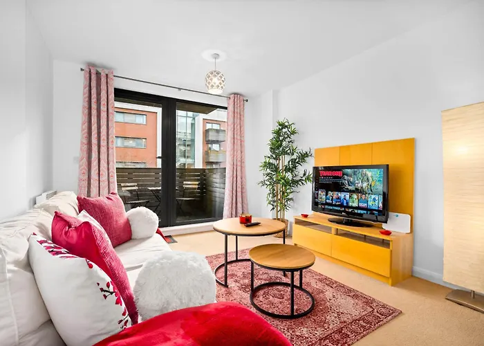 2-Br City Center With Parking By Azura Nights